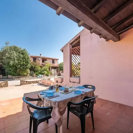 Daire Cozy With Furnished Patio