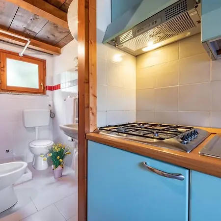 Cozy With Furnished Patio *