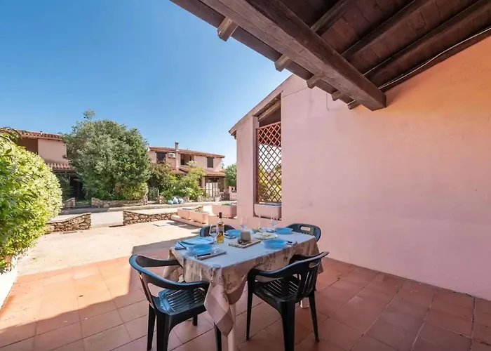 Daire Cozy With Furnished Patio